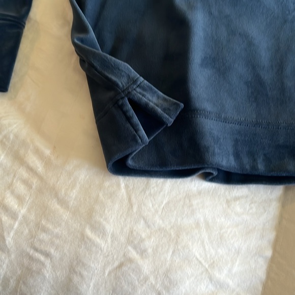 Lou & Grey Velour Sweatshirt EUC - Picture 2 of 4